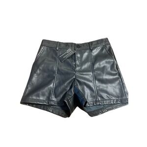 Ladies Medium Black Faux Leather Shorts - with pockets New With Tags Stretch